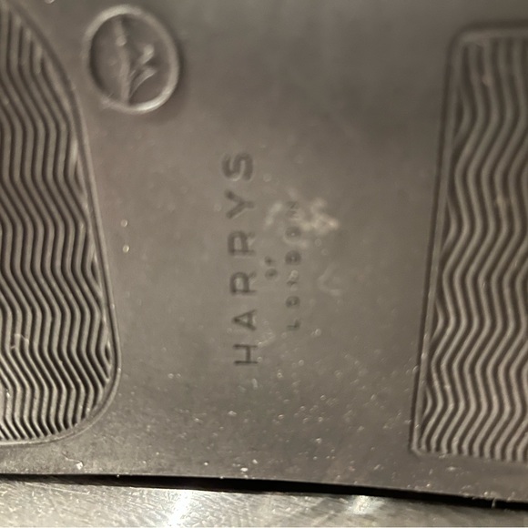 Harry’s of London black sneakers. Suede trim. Size 45 - Picture 5 of 6